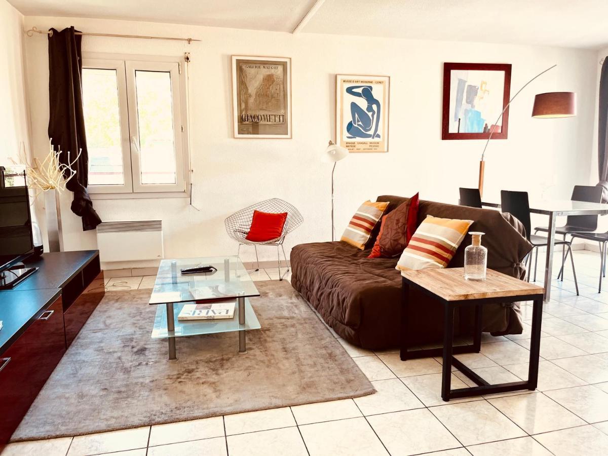 Au Charme Shakespearien De Perpignan Apartment Bagian luar foto